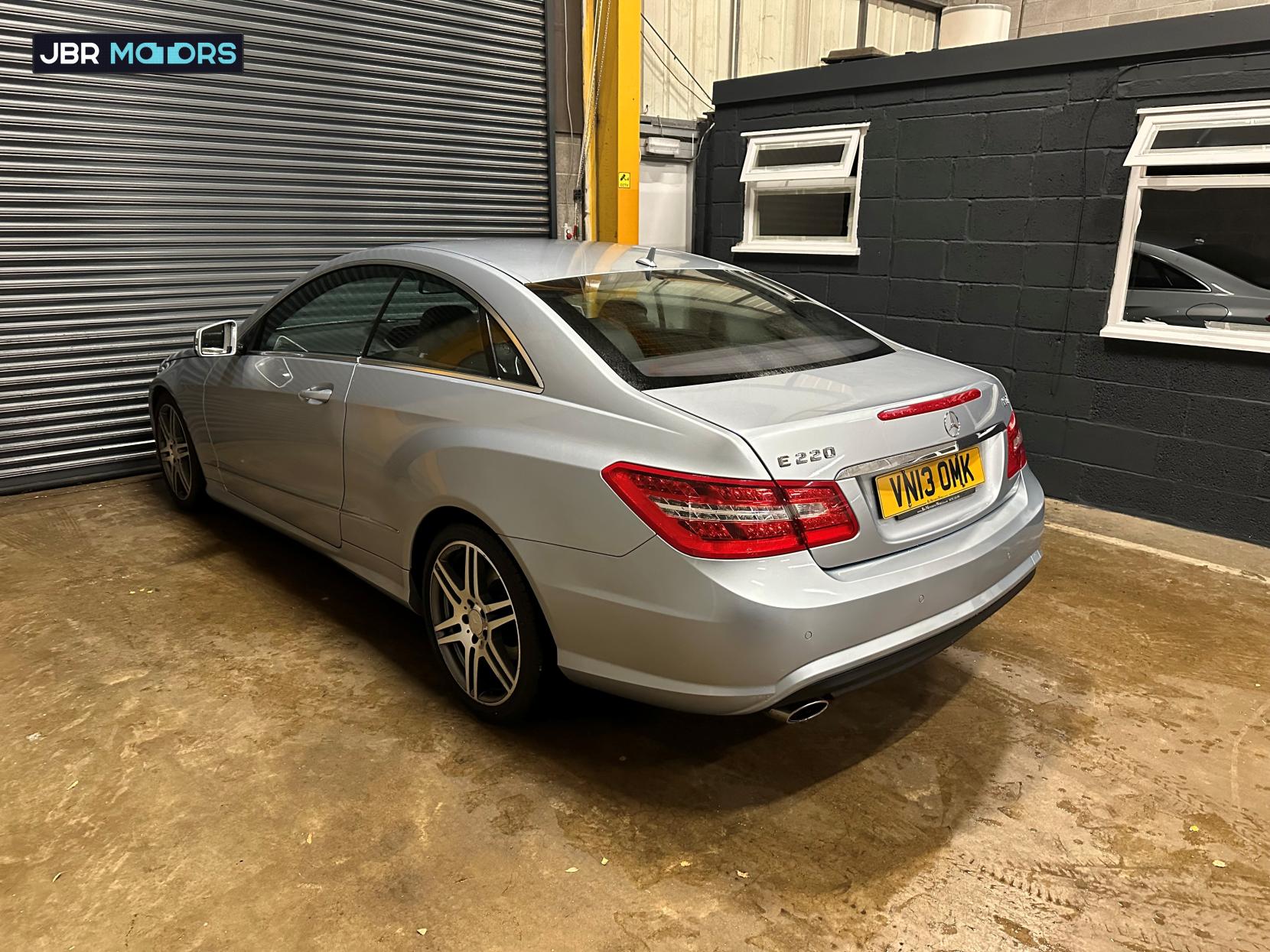 Mercedes-Benz E Class 2.1 E220 CDI BlueEfficiency Sport Coupe 2dr Diesel G-Tronic+ Euro 5 (s/s) (170 ps)