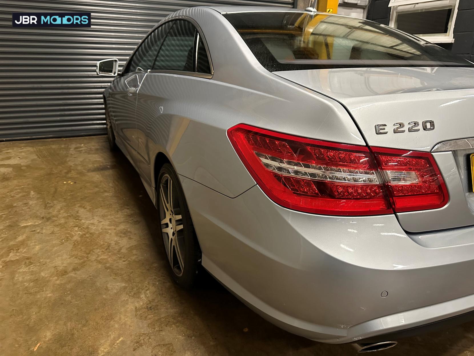 Mercedes-Benz E Class 2.1 E220 CDI BlueEfficiency Sport Coupe 2dr Diesel G-Tronic+ Euro 5 (s/s) (170 ps)