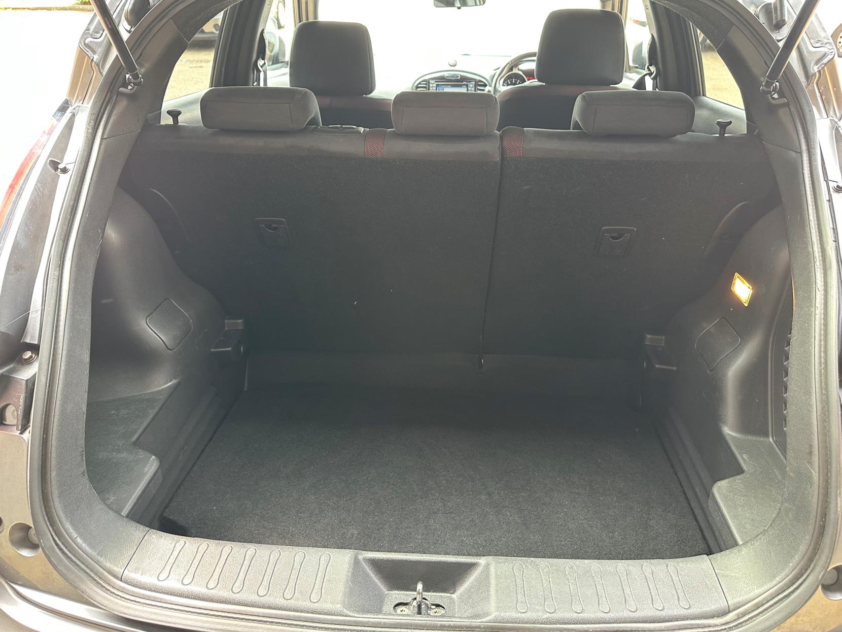 Nissan Juke 1.2 DIG-T N-Connecta SUV 5dr Petrol Manual Euro 6 (s/s) (115 ps)