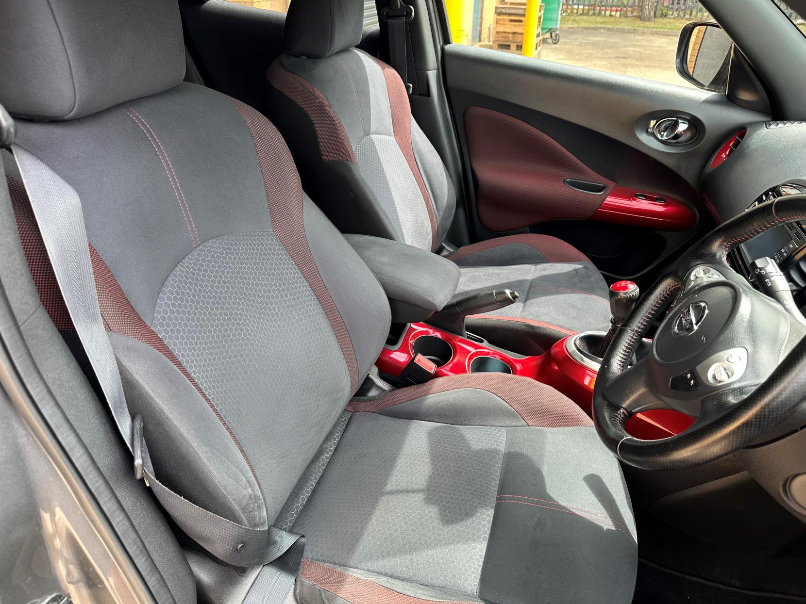 Nissan Juke 1.2 DIG-T N-Connecta SUV 5dr Petrol Manual Euro 6 (s/s) (115 ps)