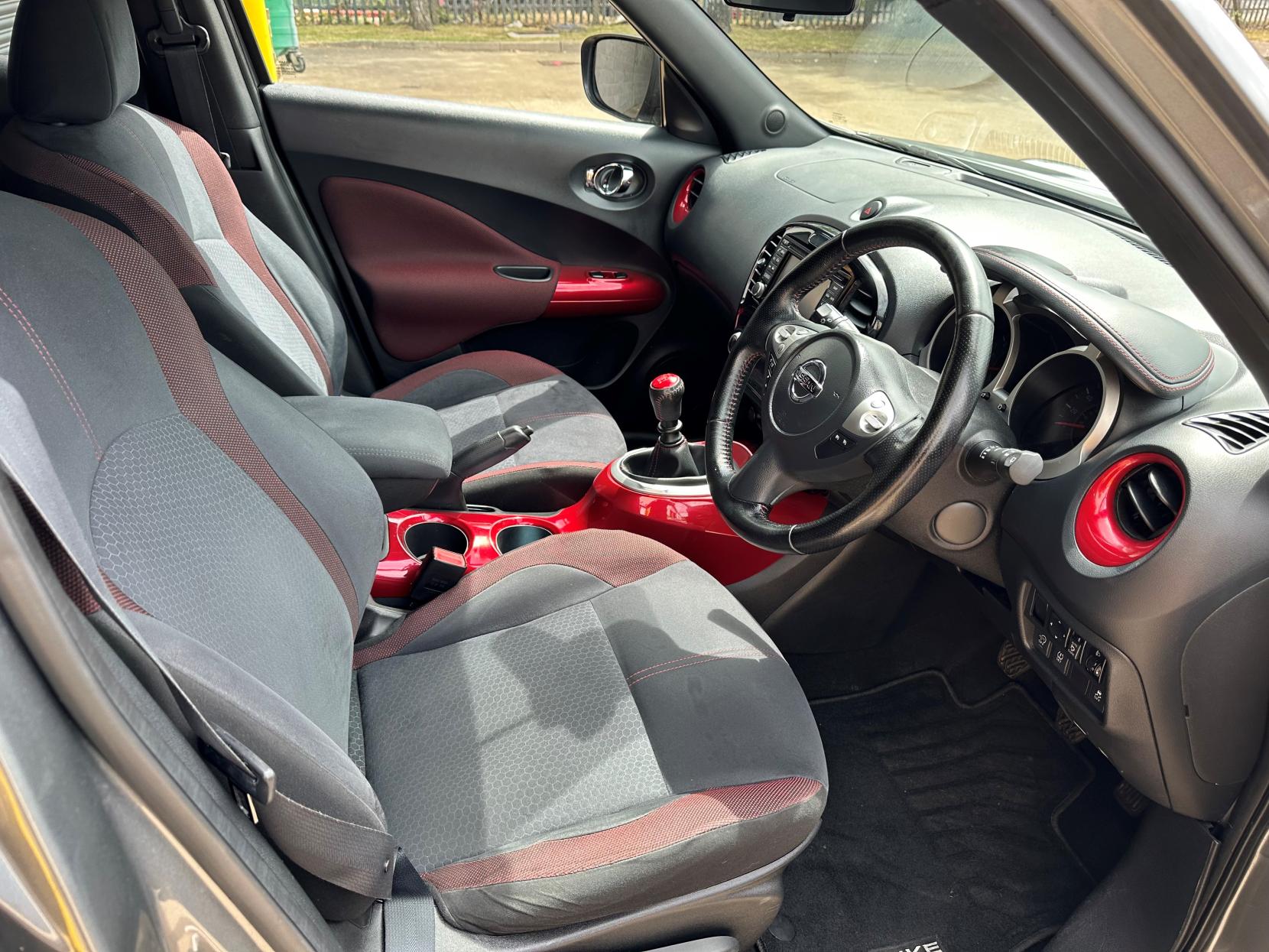 Nissan Juke 1.2 DIG-T N-Connecta SUV 5dr Petrol Manual Euro 6 (s/s) (115 ps)