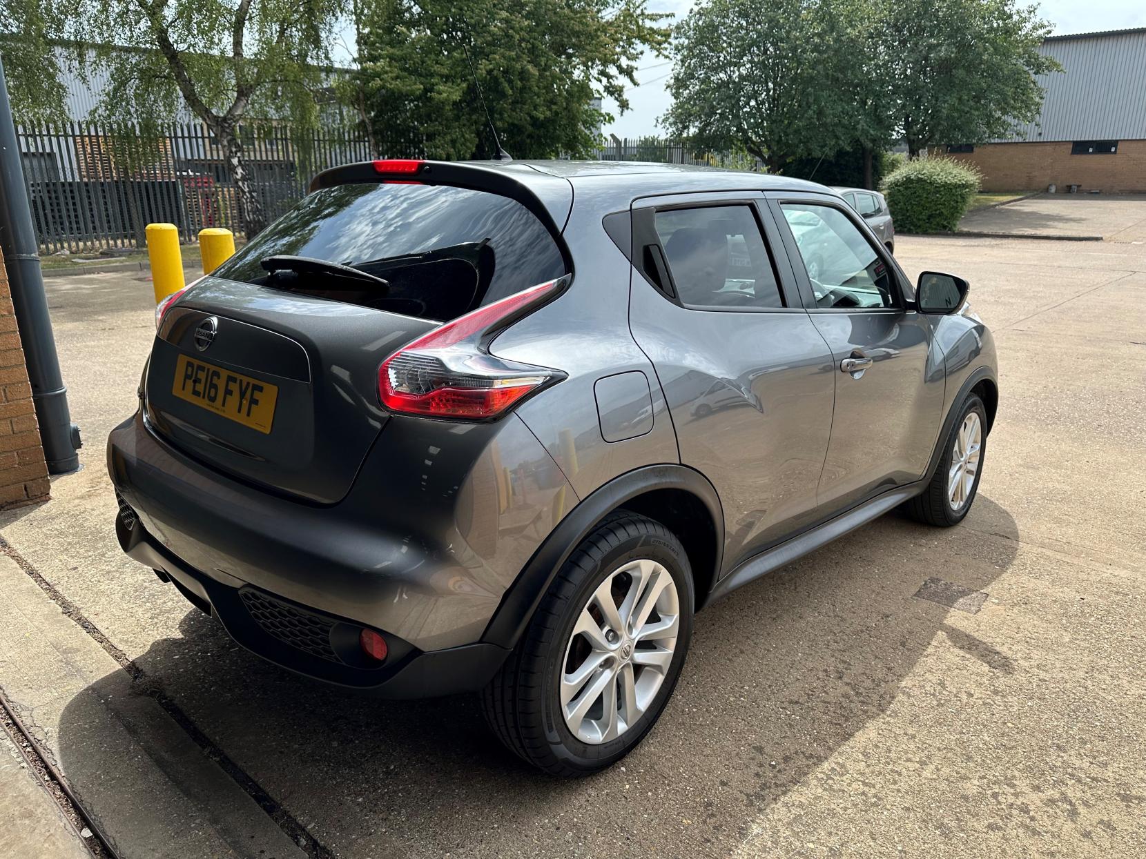 Nissan Juke 1.2 DIG-T N-Connecta SUV 5dr Petrol Manual Euro 6 (s/s) (115 ps)