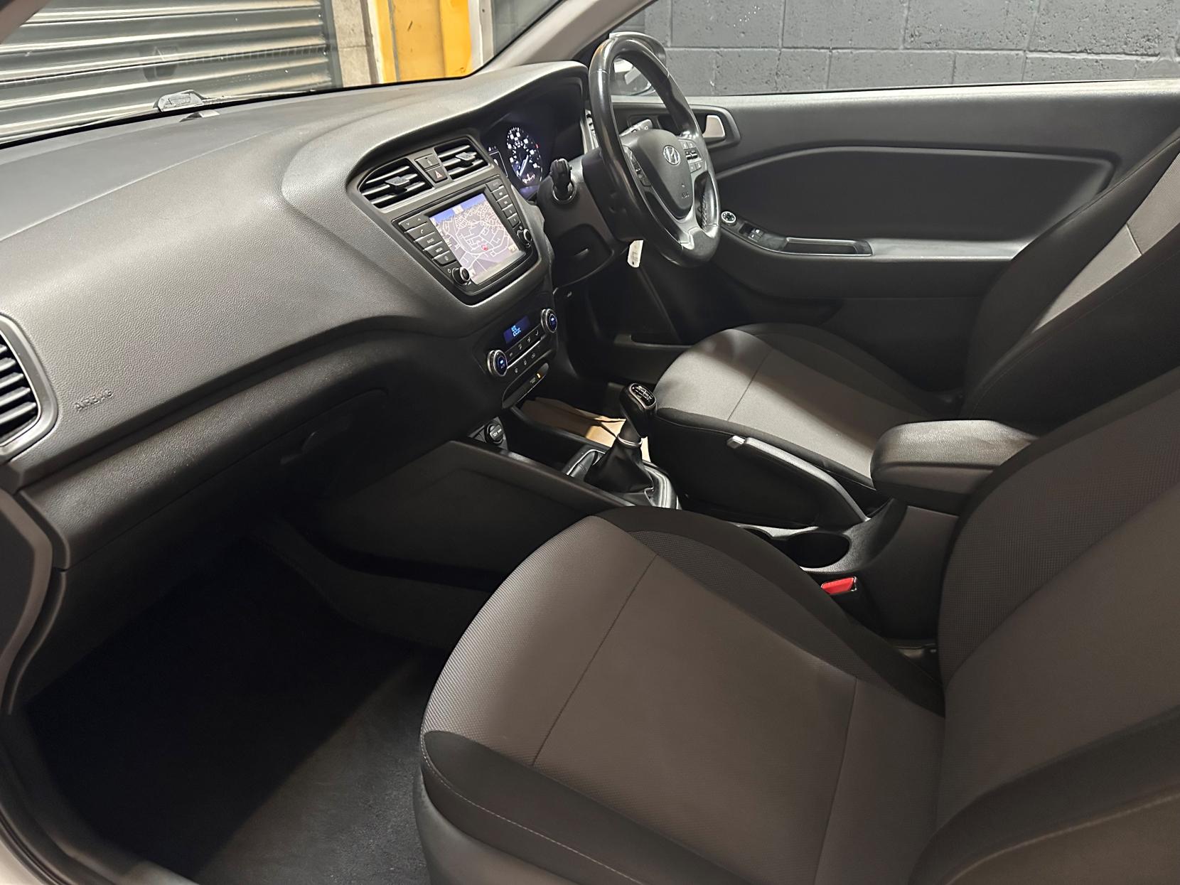 Hyundai i20 1.4 CRDi Sport Nav Coupe 3dr Diesel Manual Euro 6 (90 ps)