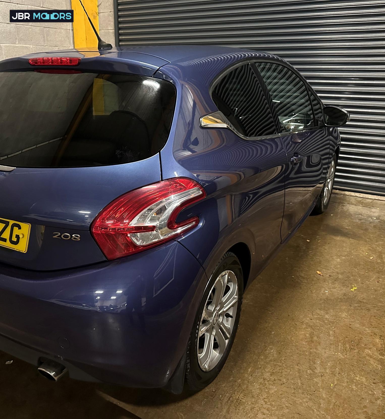 Peugeot 208 1.2 VTi Allure Hatchback 3dr Petrol Manual Euro 5 (82 ps)